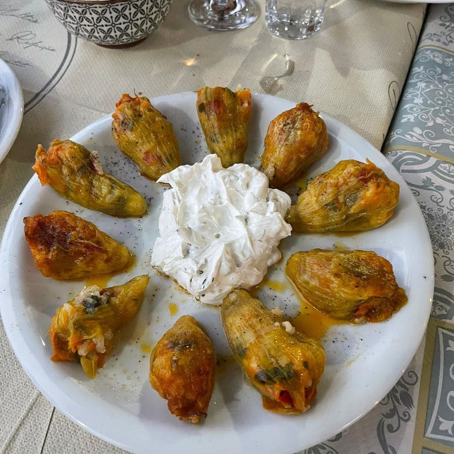 LOhJBdBV_stuffed-zuchinni-thessaloniki.jpg